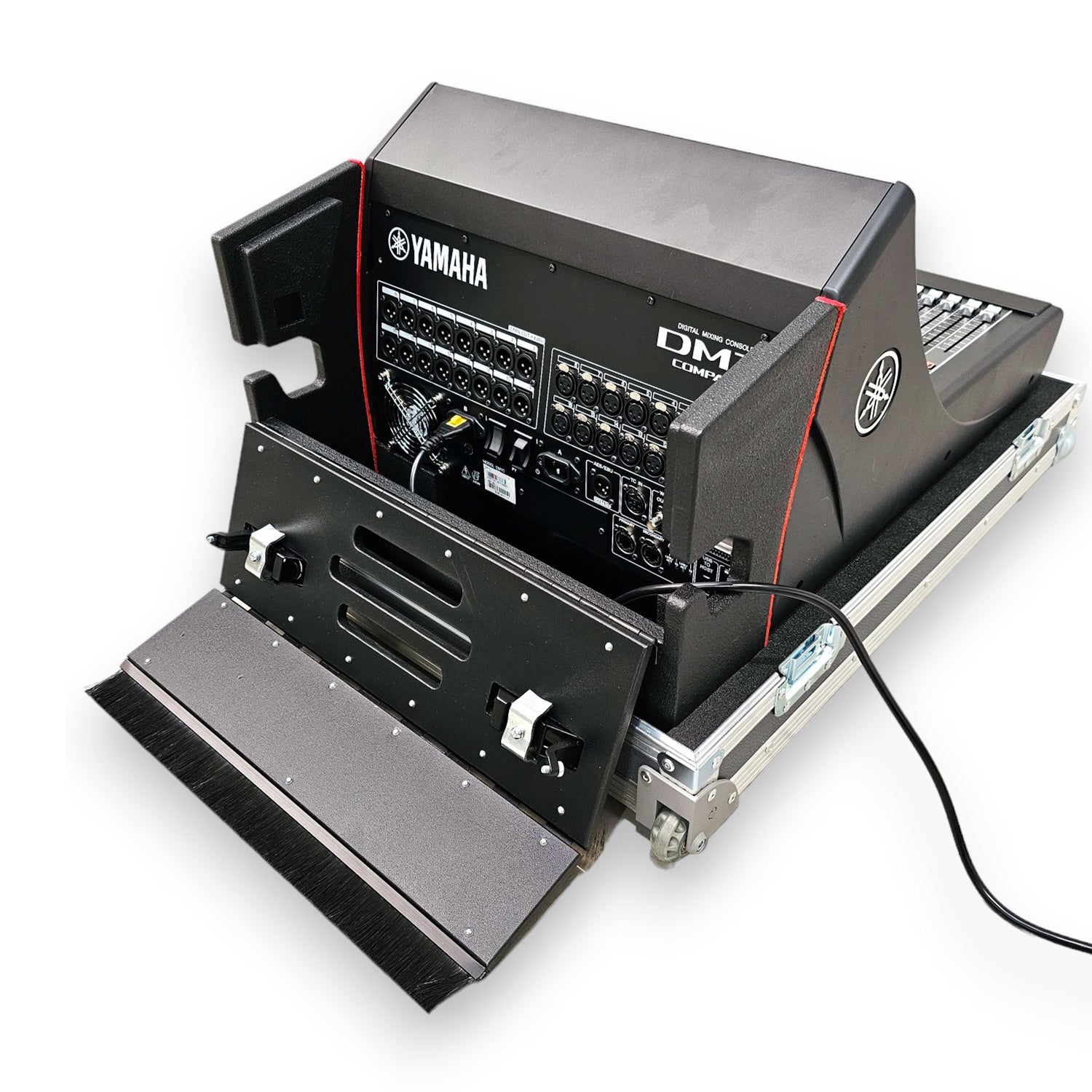 ProX ATA Flight Case for Digital Audio Mixer Yamaha DM7C Compact with Corner Wheels, DogHouse and Telescopic Handle