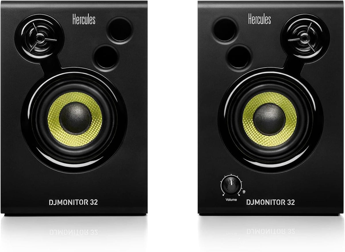 Hercules DJ Learning Kit MK2 - Mix on the Hercules DJControl Inpulse 200 MK2 Controller with the Serato DJ Lite and DJUCED software.