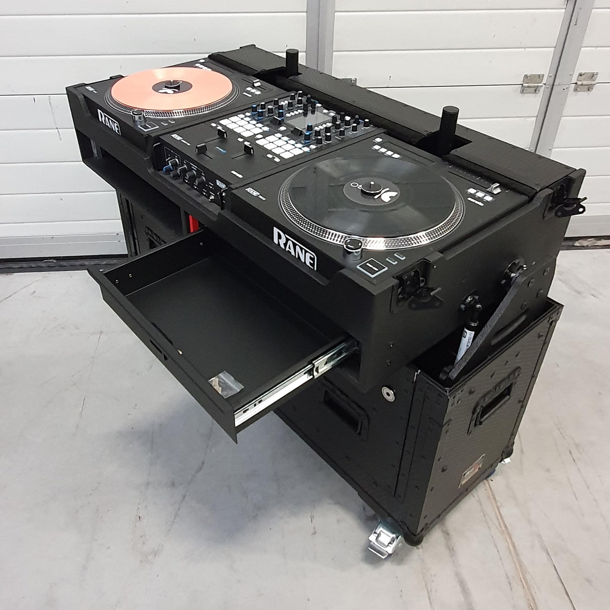 ProX Flip-Ready Easy Retracting Hydraulic Lift Case for RANE Twelve Seventy and Seventy Two MKII Series , with Two Laptop Arms.