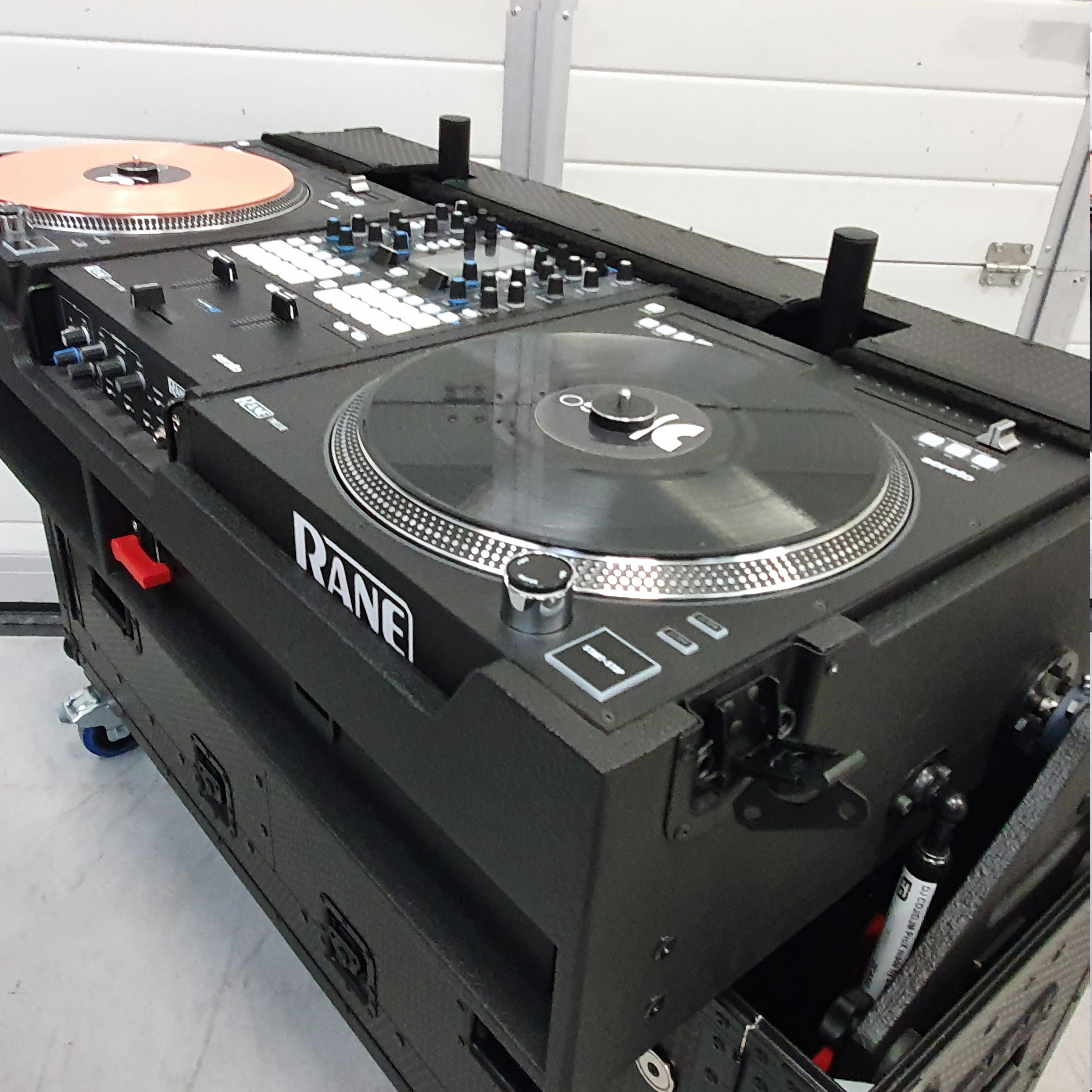 ProX Flip-Ready Easy Retracting Hydraulic Lift Case for RANE Twelve Seventy and Seventy Two MKII Series , with Two Laptop Arms