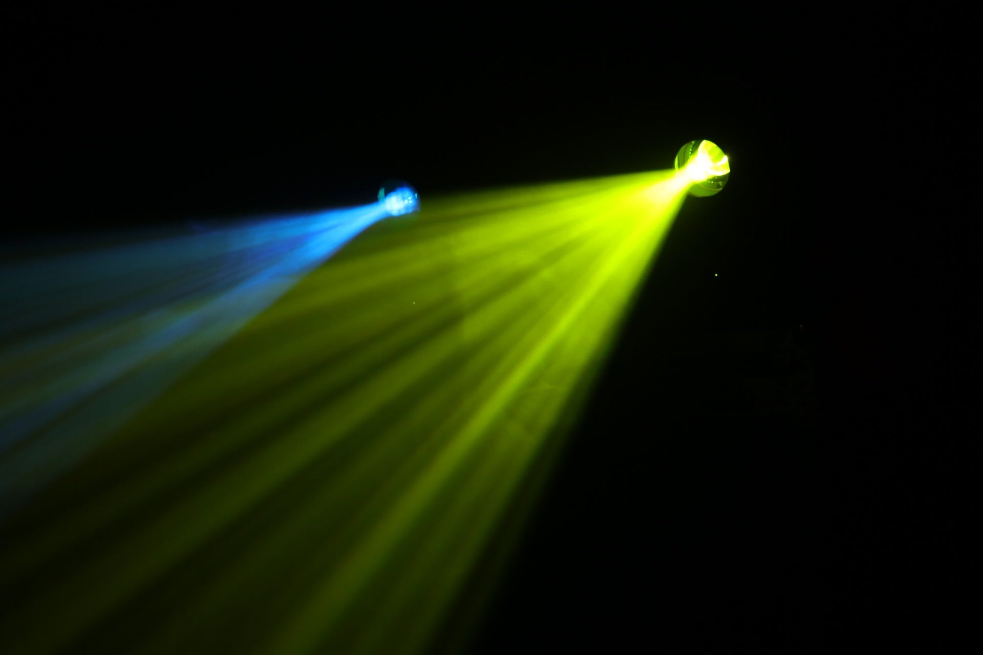 JMAZ AERO BEAM 60 - 60W Battery Powered LED Moving Head
