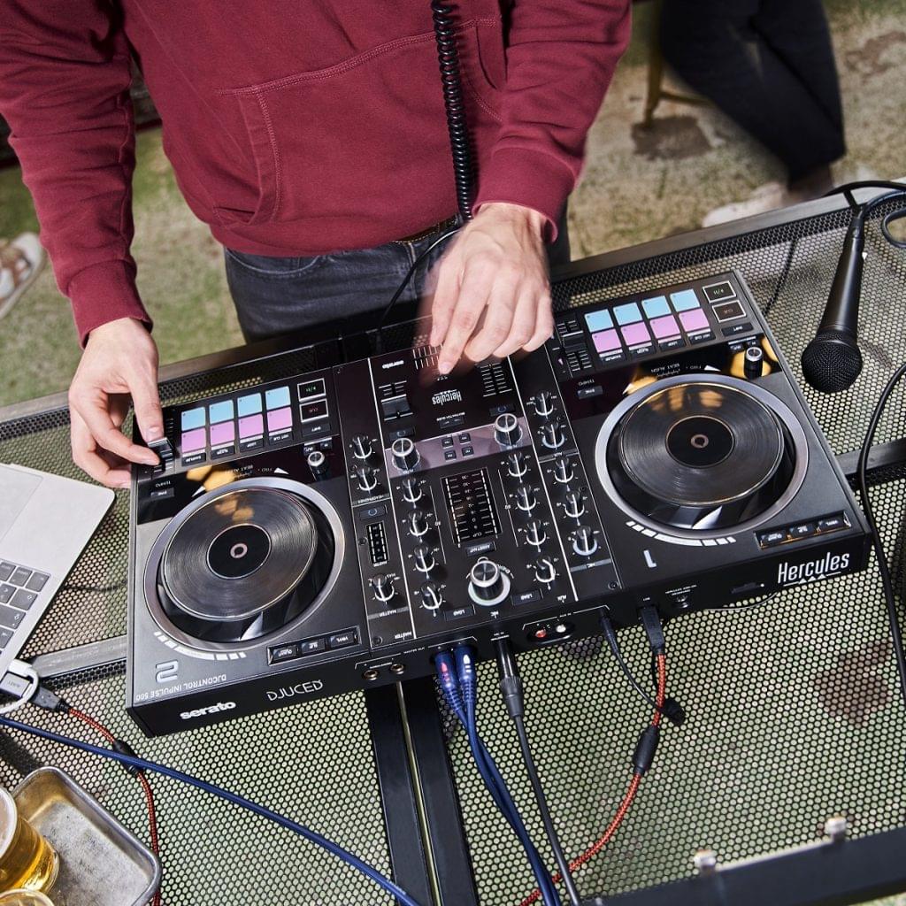 Hercules DJ Control Inpulse 500 - 2-Channel DJ Controller for Djuced & Serato with built in light guides for learning DJs..
