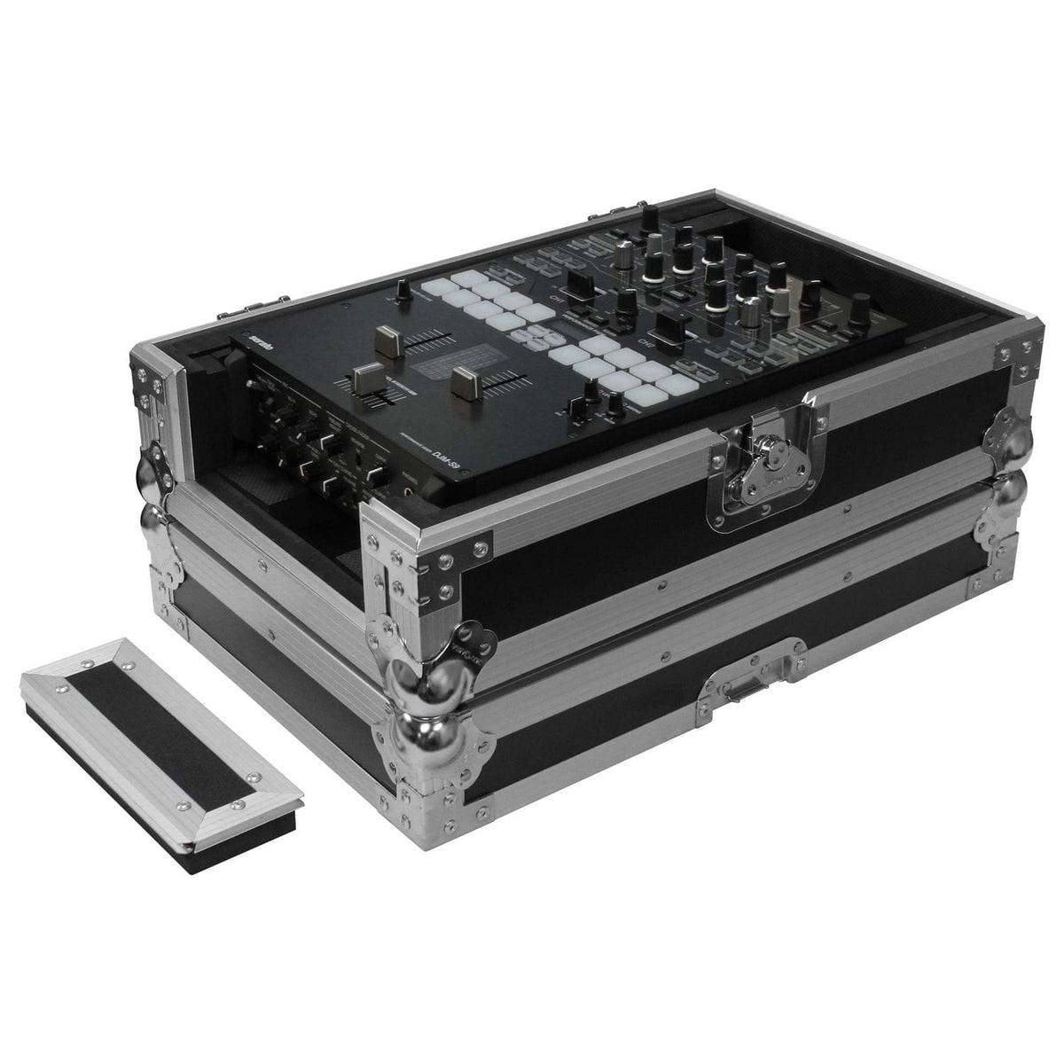 Odyssey FZ10MIXXD - Odyssey Universal 10″ Format DJ Mixer Flight Case with Extra Deep Rear Compartment.