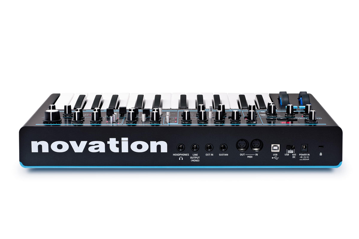 Novation Bass Station II - Analog Mono-Synth.