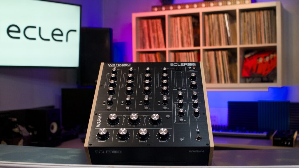 Ecler WARM4 3/4 view