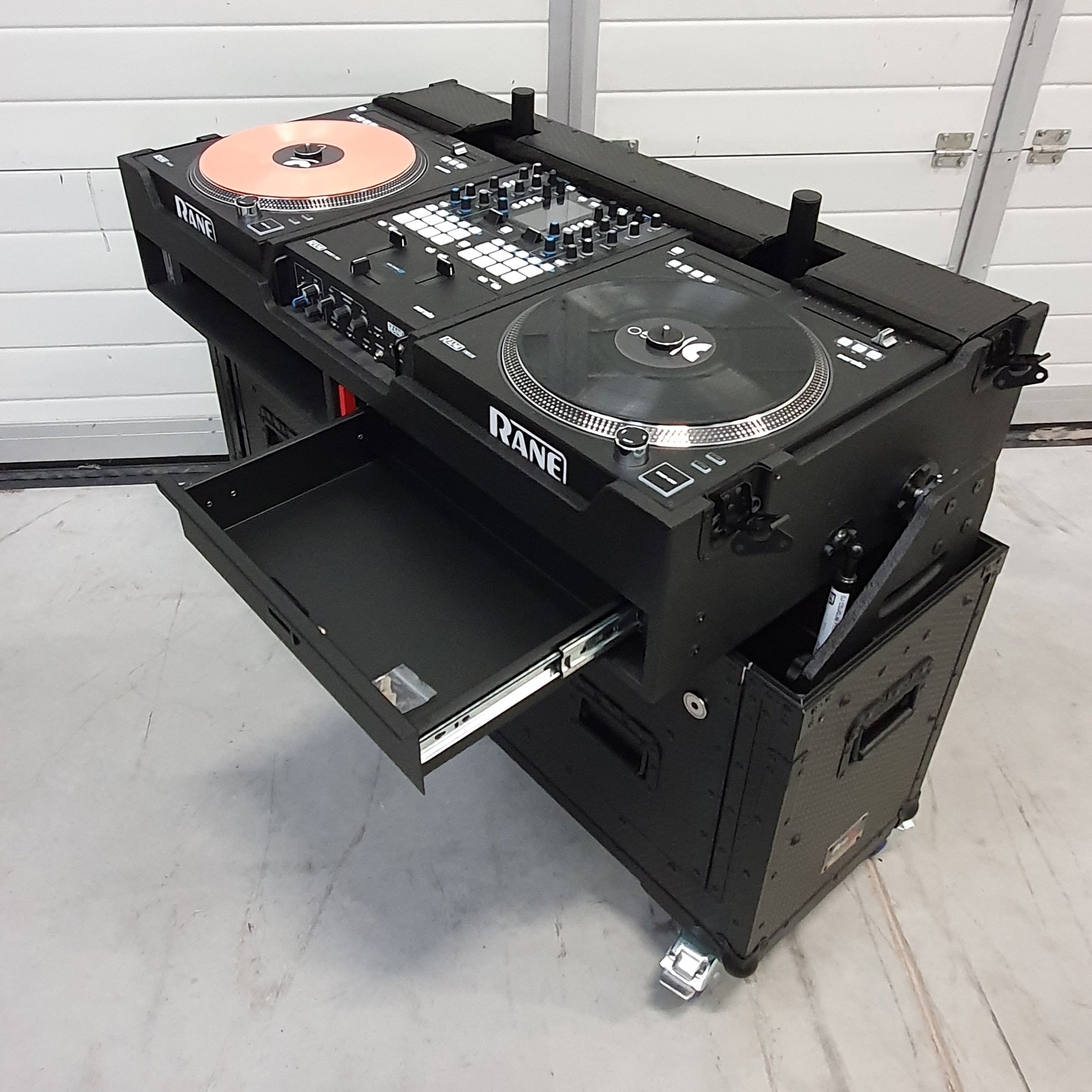 ProX Flip-Ready Easy Retracting Hydraulic Lift Case for RANE Twelve Seventy and Seventy Two MKII Series , with Two Laptop Arms