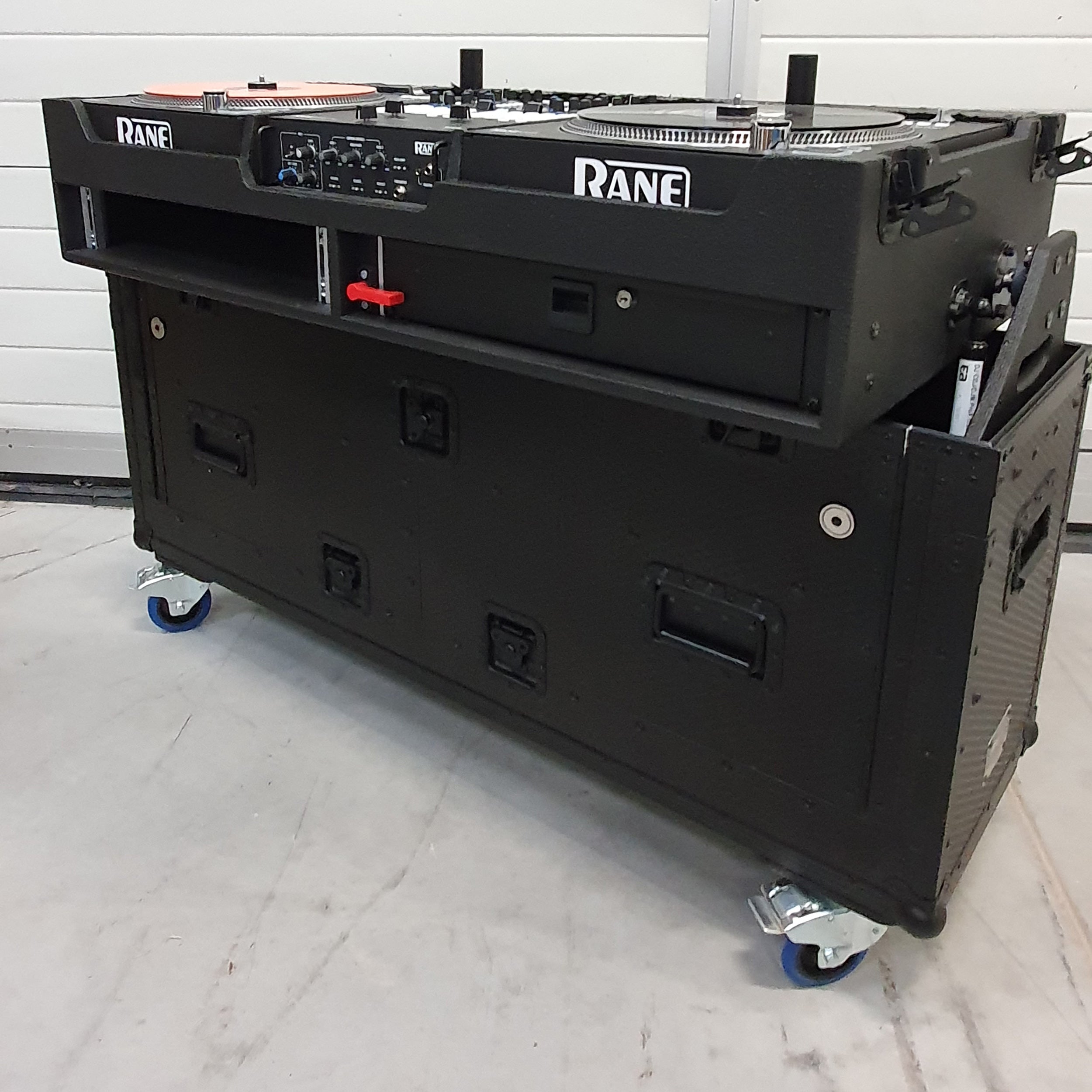 ProX Flip-Ready Easy Retracting Hydraulic Lift Case for RANE Twelve Seventy and Seventy Two MKII Series , with Two Laptop Arms