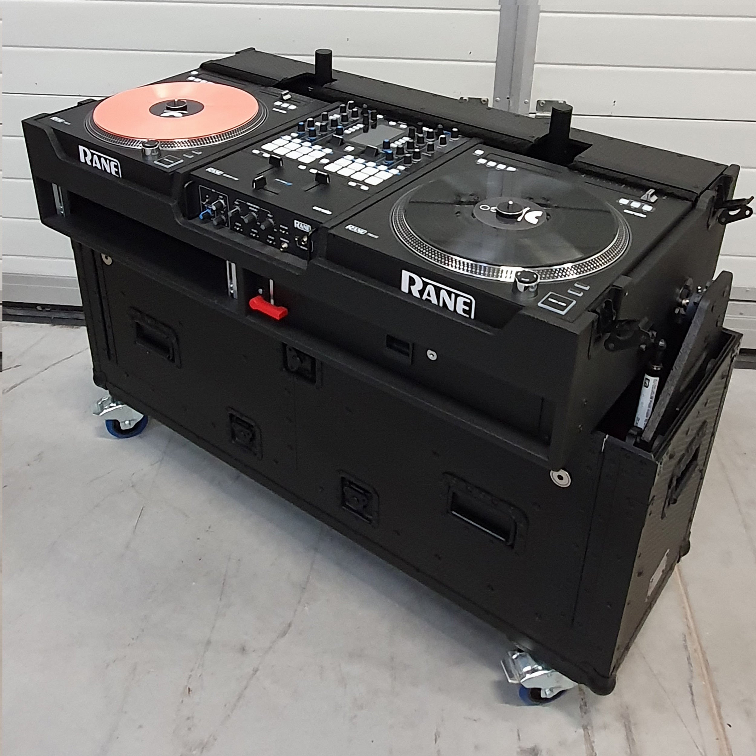 ProX Flip-Ready Easy Retracting Hydraulic Lift Case for RANE Twelve Seventy and Seventy Two MKII Series , with Two Laptop Arms