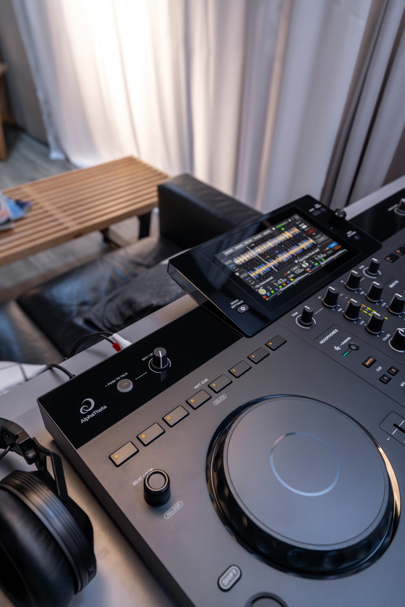 AlphaTheta XDJ-AN - All-in-one DJ System