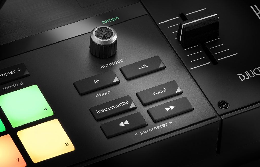 Hercules DJ Control Inpulse T7 - 2-Channel DJ Controller for Serato & Djuced with 7" spinning platters