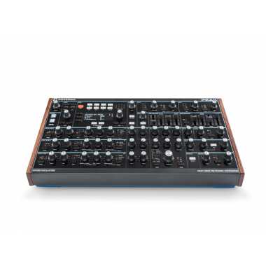 Novation Peak - Polyphonic Synthesiser @ The DJ Hookup